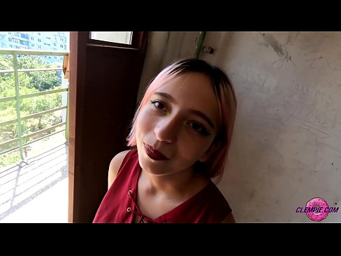 ❤️ Ikasle sentsuak arrotz bat zurrupatzen du kanpoaldean - Cum On His Face ️ Porno vk pornoan eu.hentaiteca.ru